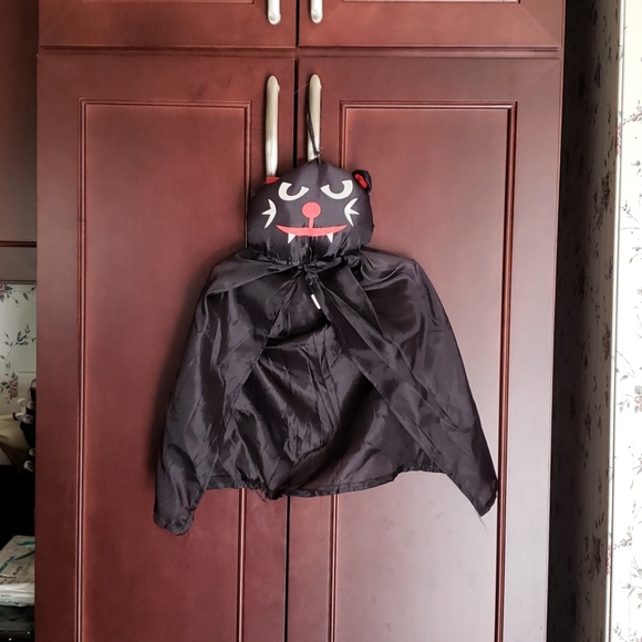 HOST PICK. (4) See other pictures. Set of 4 Halloween Hanging Decorations - Picture 4 of 4